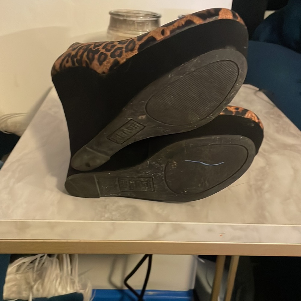 Leopard Print Platform Heels - image 4